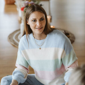 Julia Barr, Yoga-Lehrerin